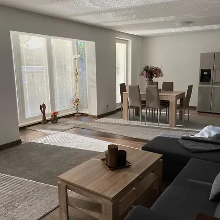 Kajula 아파트 Bešeňová