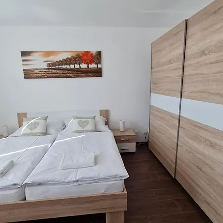 Kajula * Bešeňová